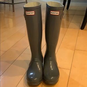 Hunter Boots Tall Gray Size 7
